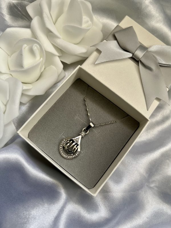 Collier الله “Allah “