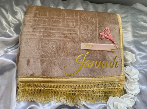 Tapis épais beige